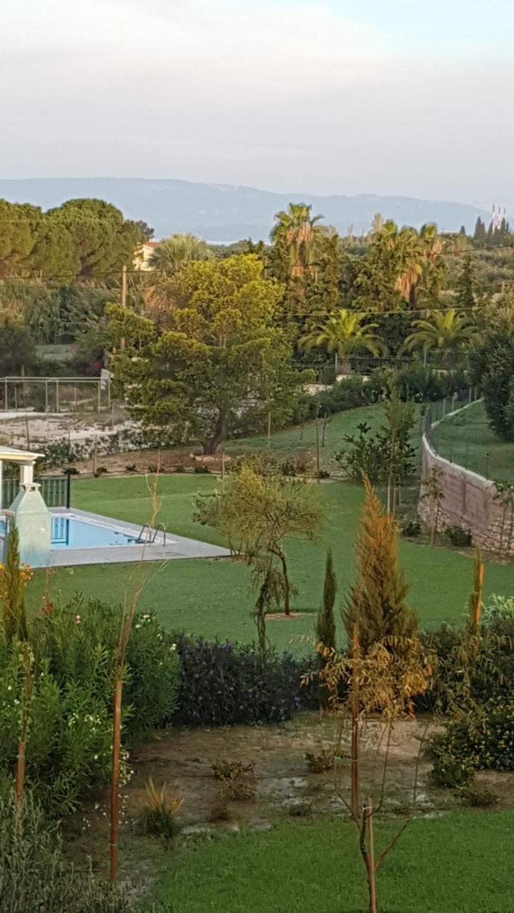 Seirios Luxury Villa Svoronata Bagian luar foto
